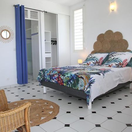 Villa Theo , Chambre D'Hotes , Petit Dejeuner, Table D'Hotes Sainte-Anne  Buitenkant foto